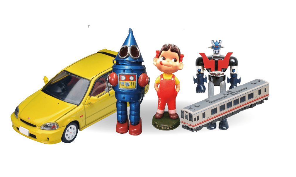 レトロフィギュア、ミニカー、プラモデルの写真