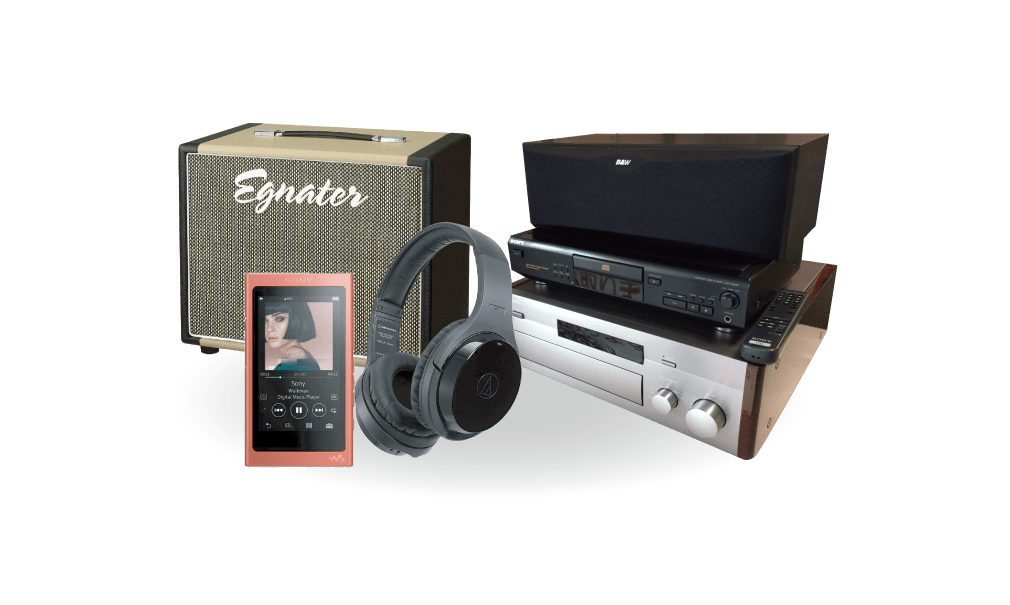 アンプ、コンポ、音楽プレーヤー、ヘッドホンの写真